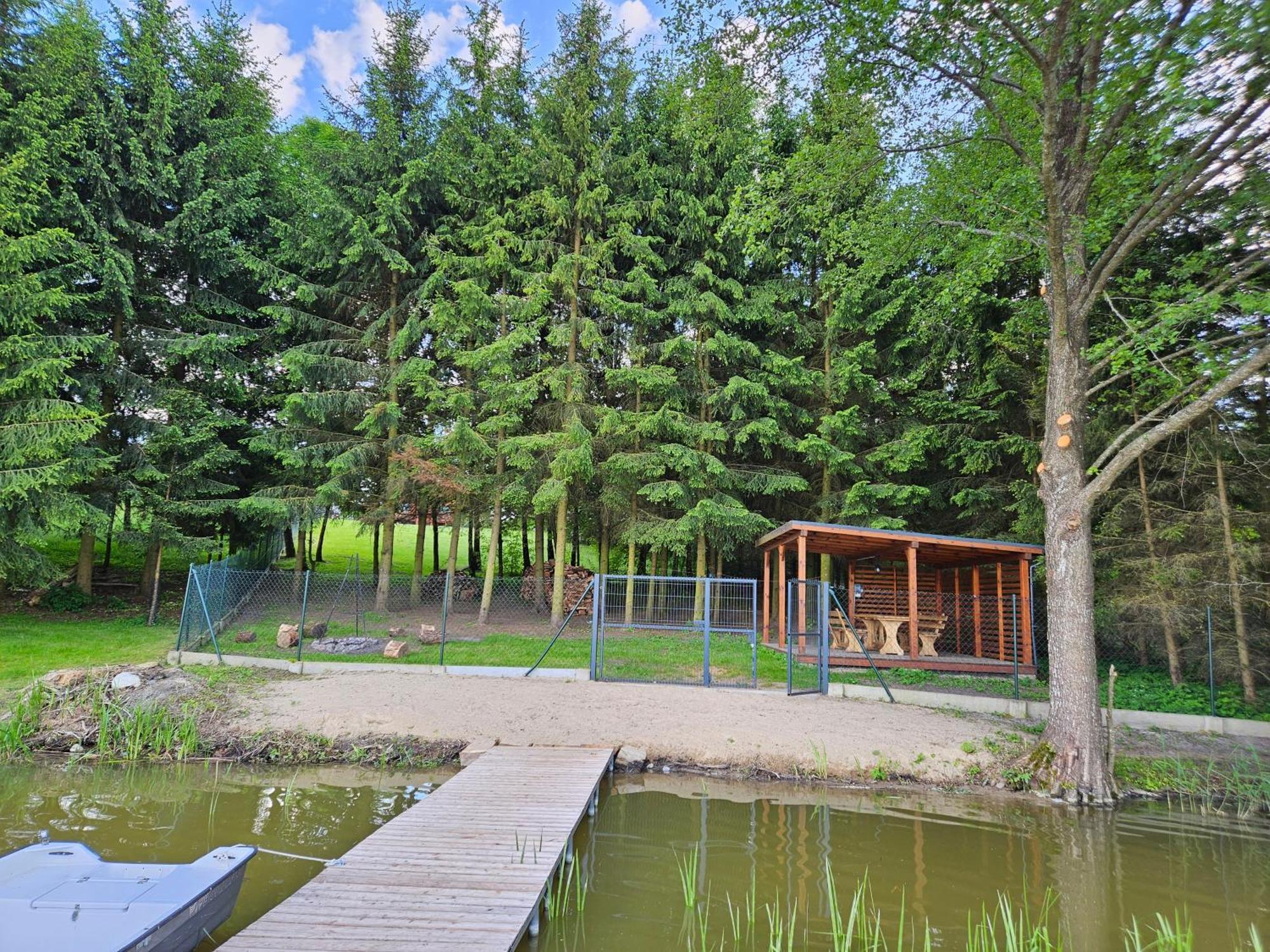 Lepaki Lake Moldzie Zewnętrze zdjęcie